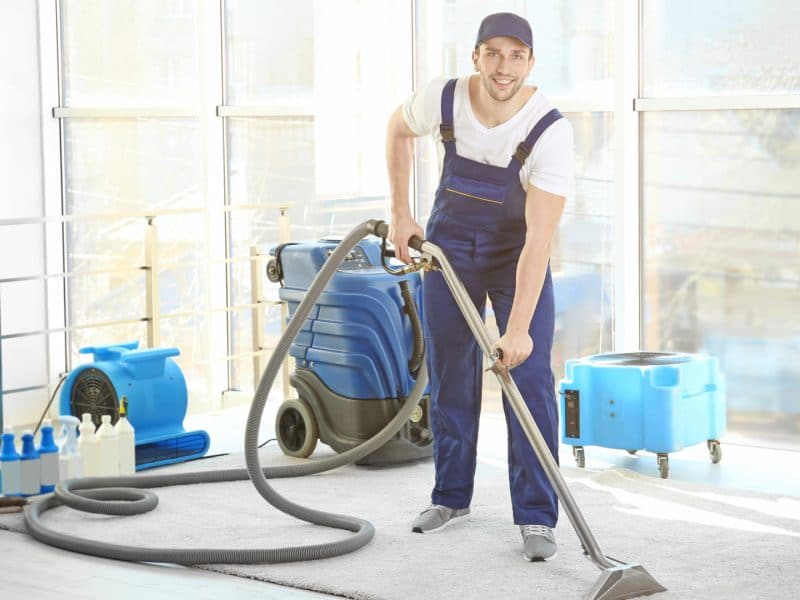 تنظيف المنزل بطريقة سهلة وسريعة